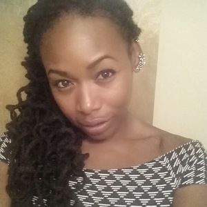 Meet your Posher, Simone